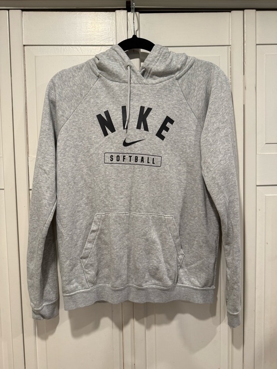 Nike Tops - NIKE softball hoodie size small EUC